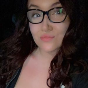 Meet your Posher, Chrissy